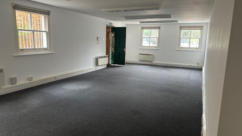 ground floor office 158 moulsham street