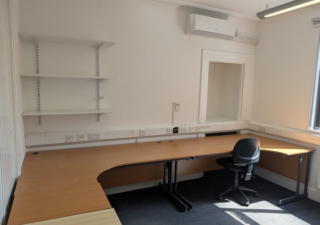 123 NLR ground floor office