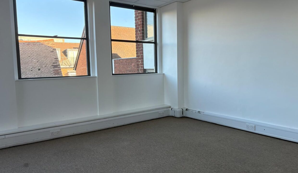 suite b little office