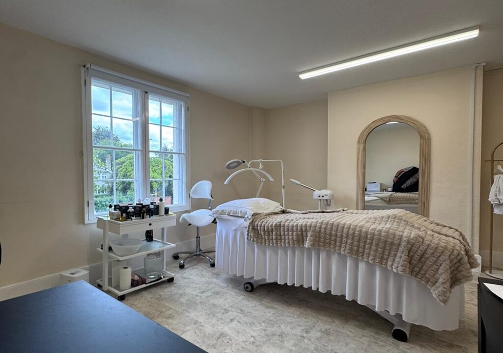 holly house suite 4